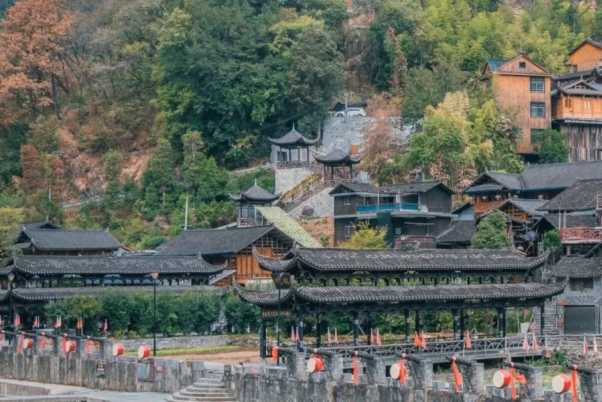 Tour Trung Quốc 5N4Đ: Ân Thi - Phượng Hoàng Cổ Trấn - Miêu Trại - Trương Gia Giới khởi hành TP.HCM